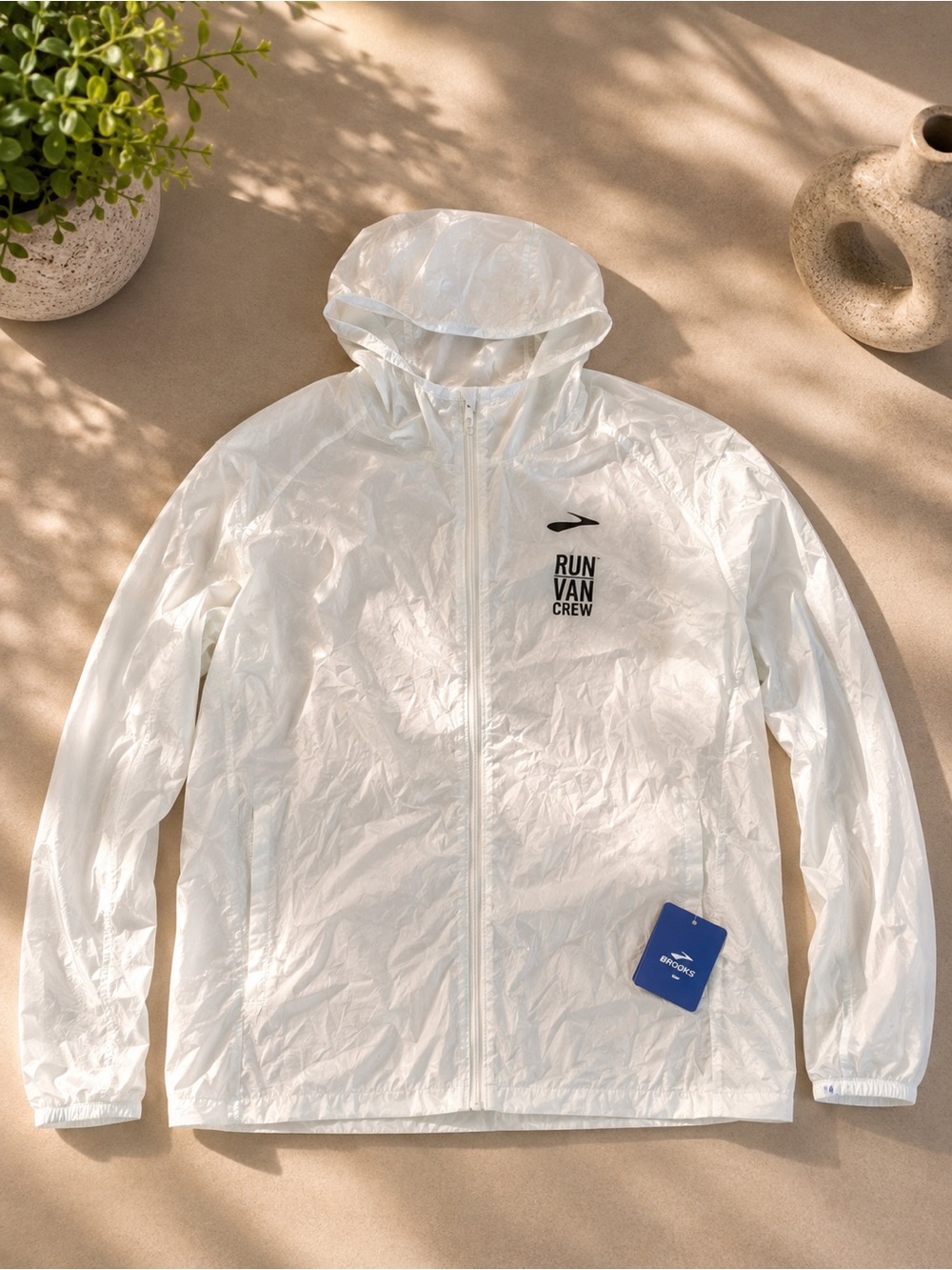 NWT Brooks Run Van Crew Lightweight Hooded Running Jacket • White Windbreaker